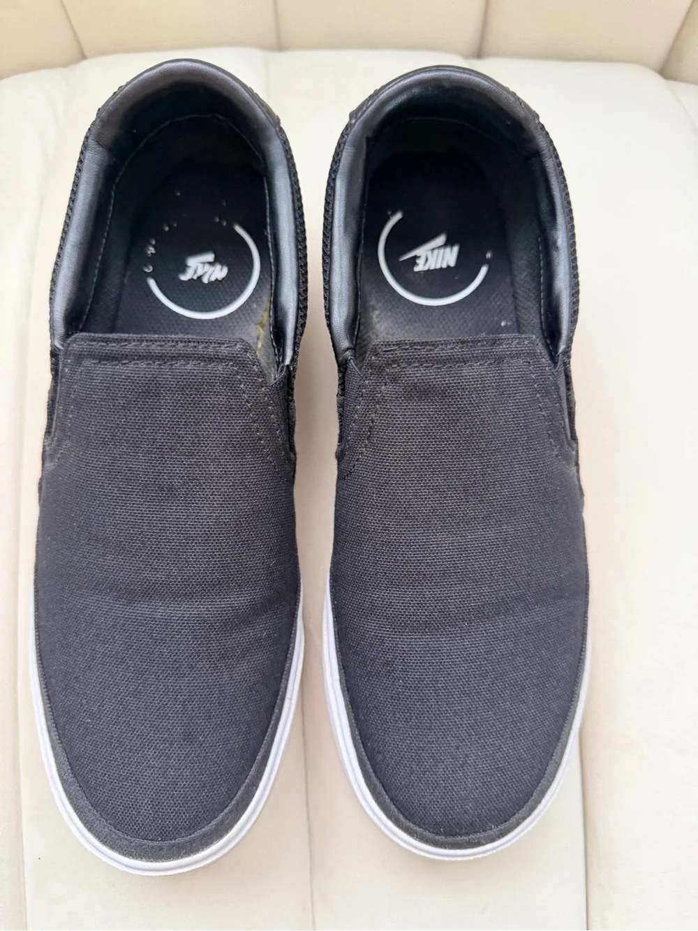 Nike Canvas Sneakers